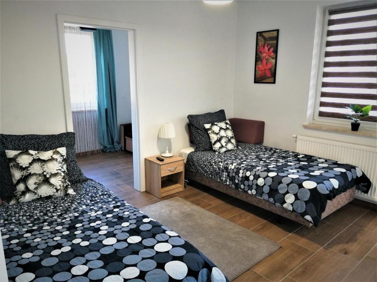 Pokoje - Studio Gliwice I Przy Onkologii Extérieur photo