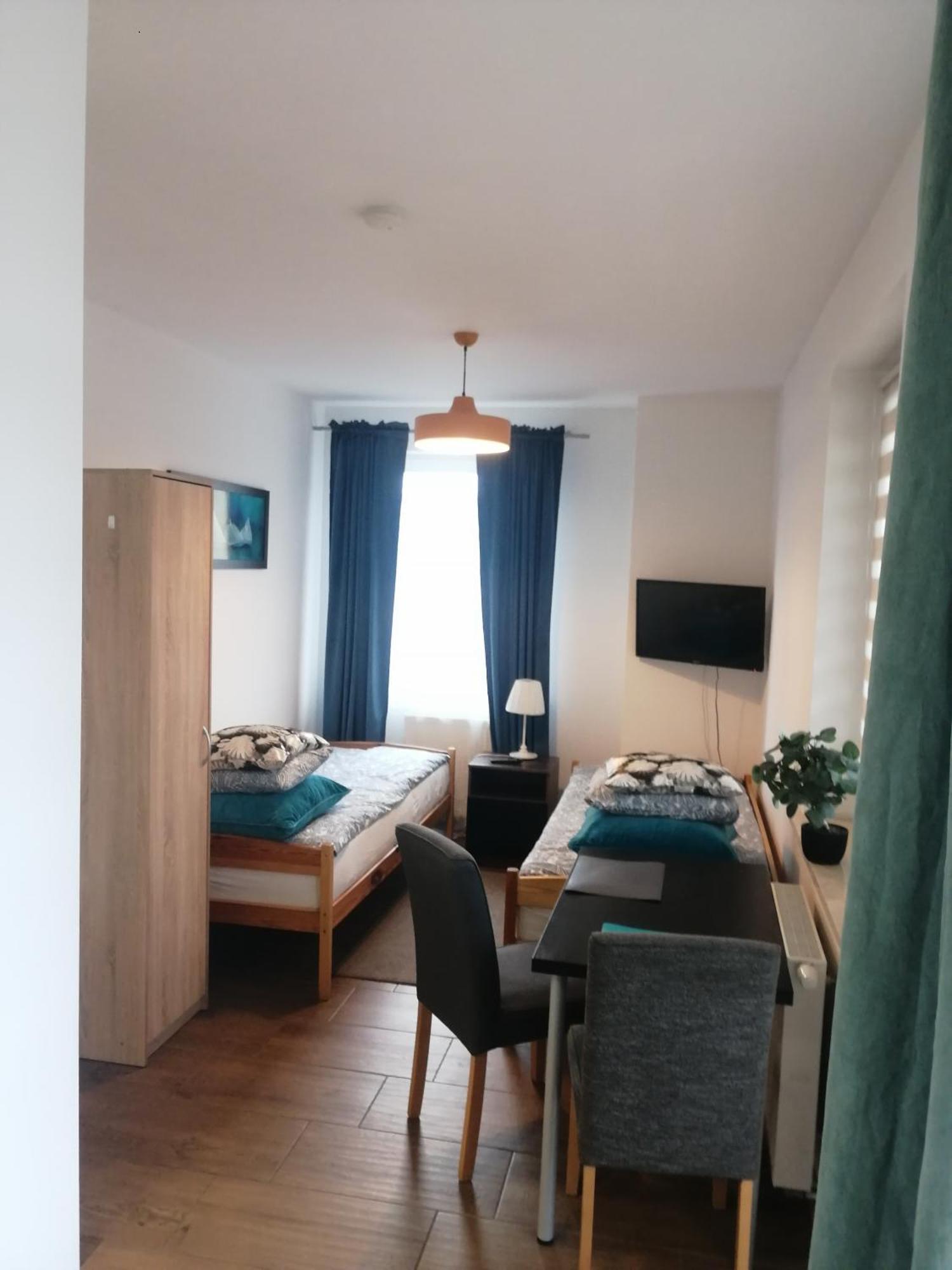 Pokoje - Studio Gliwice I Przy Onkologii Chambre photo