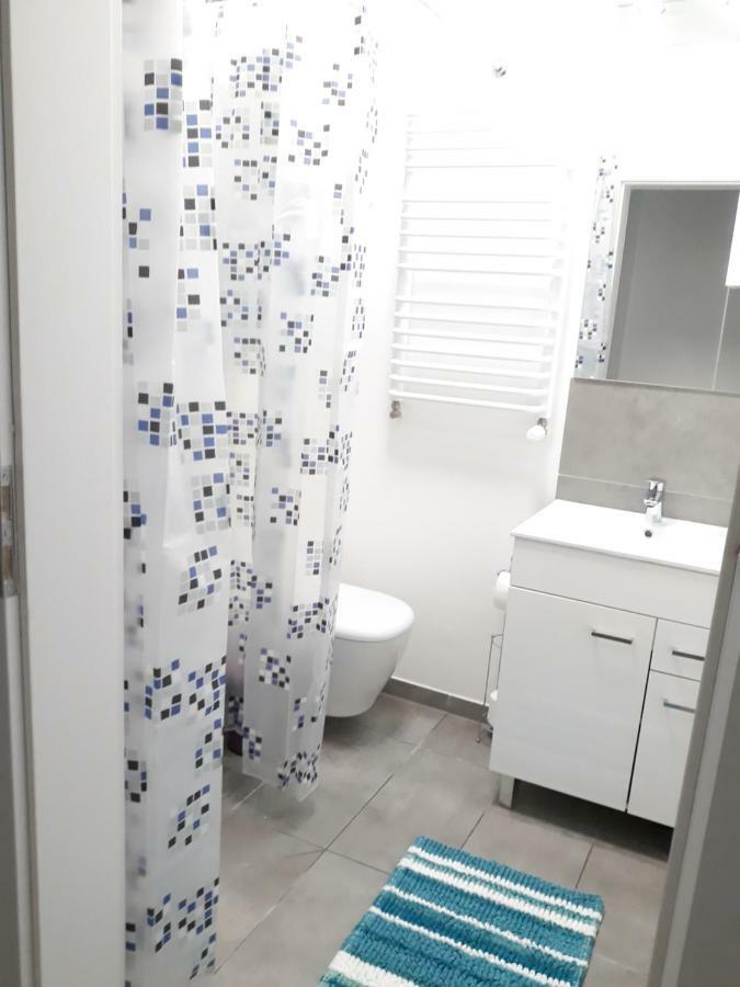 Pokoje - Studio Gliwice I Przy Onkologii Extérieur photo